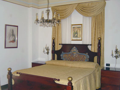 Villa Florentia - Appartamento 07: Camera da letto